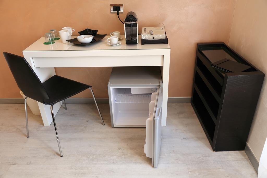 Mirko Luxury Inn Rzym Zewnętrze zdjęcie